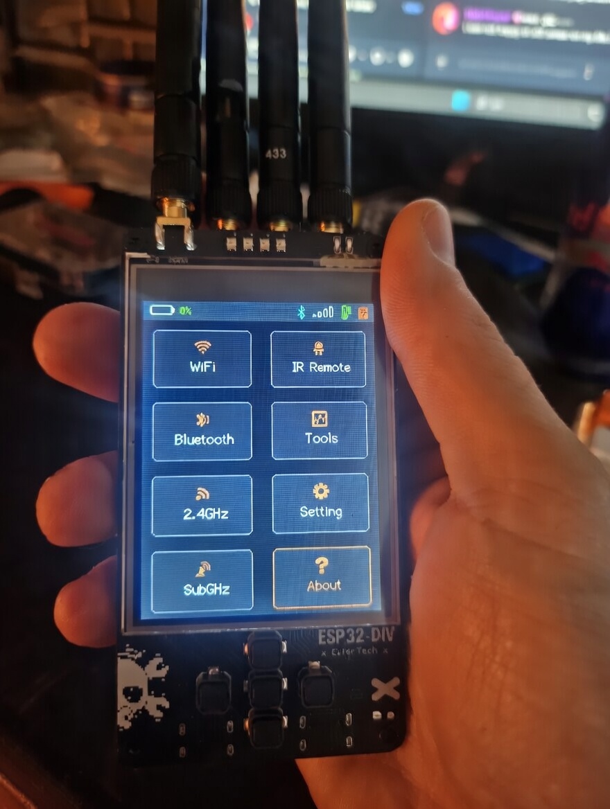 ESP32-DIV v2.1 — default firmware main menu