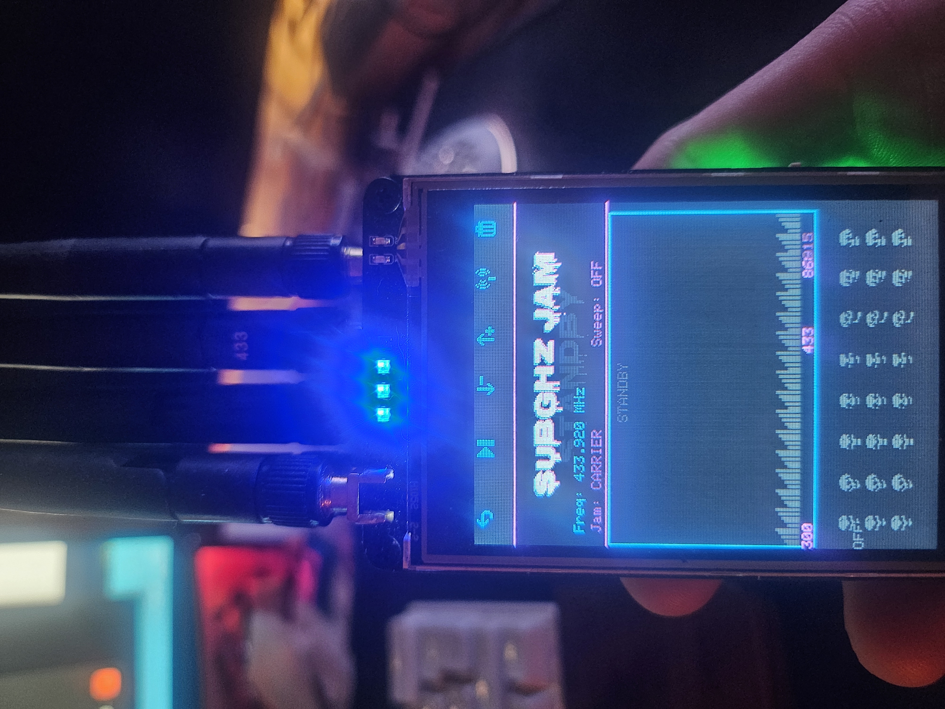 ESP32-DIV v2.1 — Sub-GHz jammer